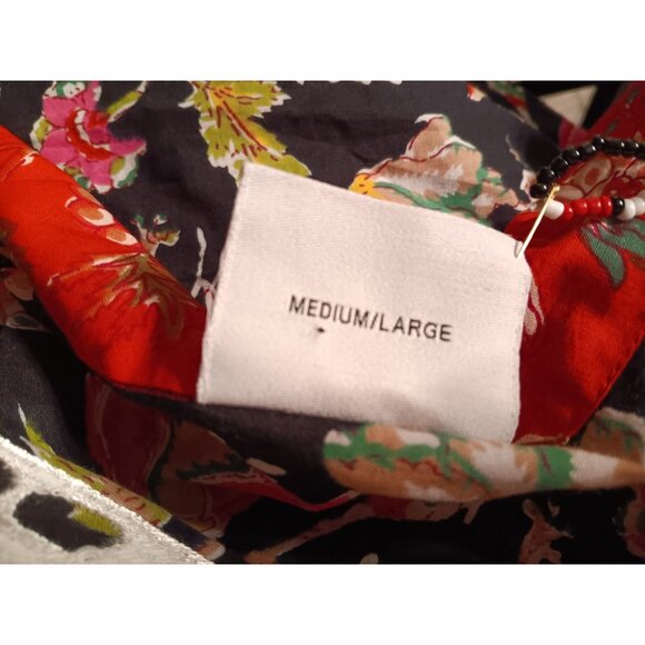 Kleed Kimono Robe, Pink Flowers, Red Trim, Embroidered Butterfly, Medium/Large - Picture 8 of 11